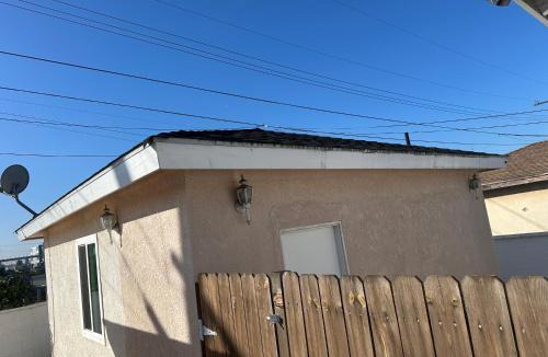 West Rancho Dominguez Apartment | Private guest house with full kitchen and bathroom