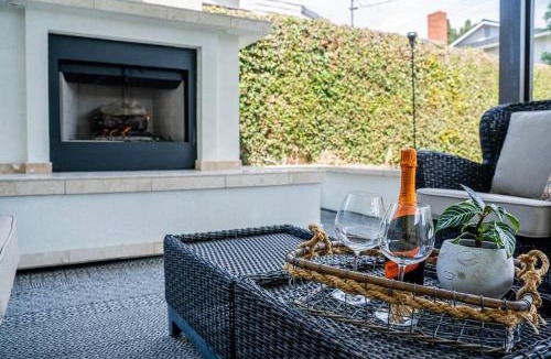 Placentia House | Private Heated Pool Oasis/Disney/Retro Arcade/Gym