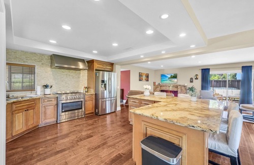 West Covina House | Private Hilltop Retreat · 180° City Light Views