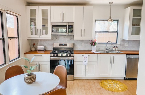 Atwater Village House | Private LA craftsman home in Atwater Village!