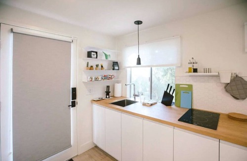 Los Feliz Condo | Private & Quiet Los Feliz Guest Suite with VIEWS!