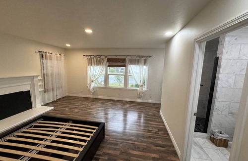 Lakewood Village Resort | Private room ∙ 1 guest