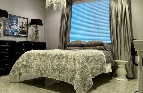 East Manhattan Beach Resort | Private room ∙ 1 guest
