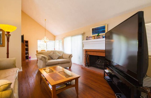 Costa Mesa Resort | Private room ∙ 1 guest