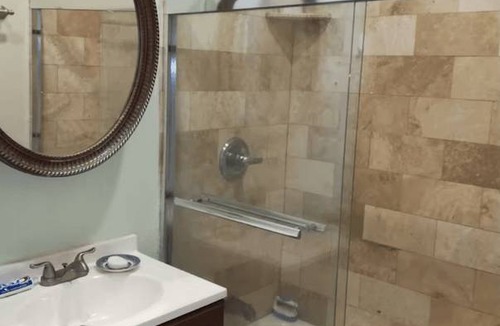 Glendora Resort | Private room ∙ 1 guest
