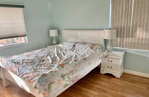 Monrovia Resort | Private room ∙ 1 guest