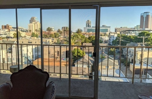 Downtown Long Beach Resort | Private room ∙ 1 guest