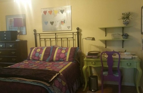 Burbank Resort | Private room ∙ 1 guest