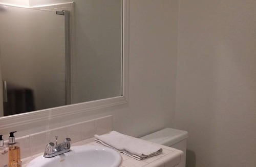 Berryessa Resort | Private room ∙ 1 guest