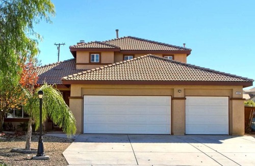 Menifee Resort | Private room ∙ 1 guest