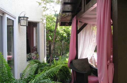Covina Resort | Private room ∙ 1 guest