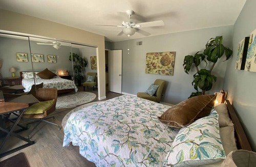 Palm Desert Resort | Private room ∙ 1 guest