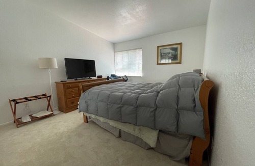 Monterey Park Resort | Private room ∙ 2 guests