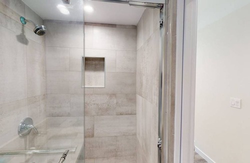 Boyle Heights Resort | Private room ∙ 1 bedroom ∙ 1 guest