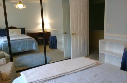 Thousand Oaks Resort | Private room ∙ 2 guests