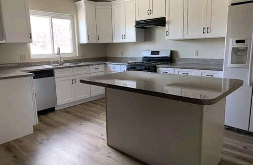 Lancaster House | Private room with shared bath/kitchen! Affordable and convenient!