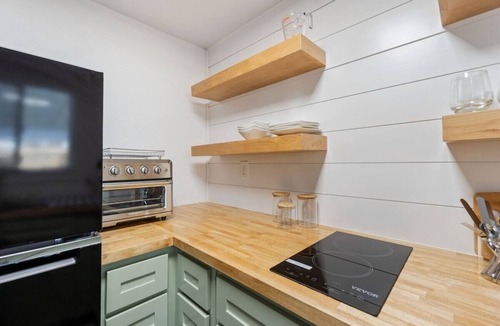 Tower District House | Private Studio/Guest House