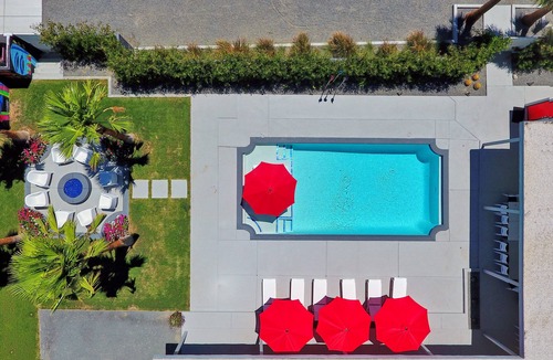 Racquet Club West Apartment | Private Studio in Neon Oasis Compound #4