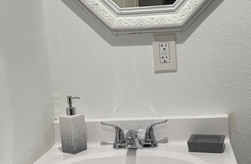 Westmont Apartment | Private Studio