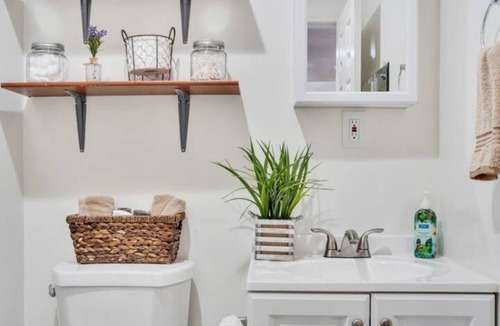 La Puente Apartment | Private Trendy Studio near LA & OC sleeps 4 guest