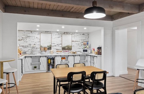 Davis Hotel | Prodigy Hotel, a Days Inn by Wyndham