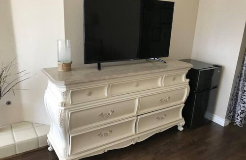 West Covina House | PROMO 5% WEEKLY/10% MONTHLY DISCOUNTnSummer Special Comfort townhouse 4BE/2.5BA