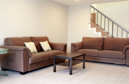 West Covina House | PROMO 5% WEEKLY AND 40% MONTHLY DISCOUNTnTownhouse with 3 bedrooms&2.5 bathrooms