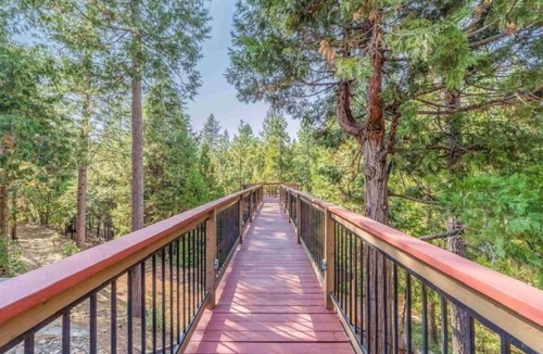 Sonora House | Prospector's Paradise - your resort destination in Sonora - Twain Harte!