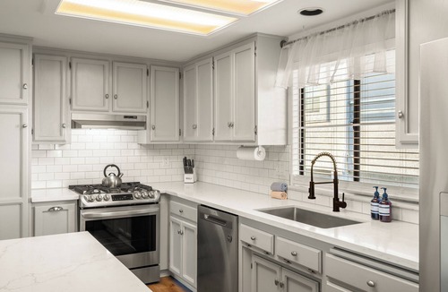 Grover Beach House | Pup Friendly 3BR Sleeps 8