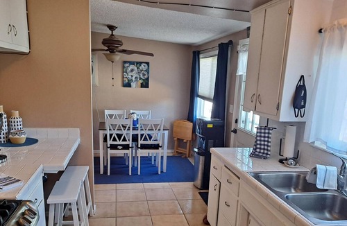 North Edwards House | QUAINT B&B LOCATED IN KERN COUNTY