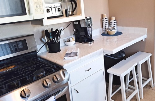 North Edwards House | QUAINT B&B LOCATED IN KERN COUNTY