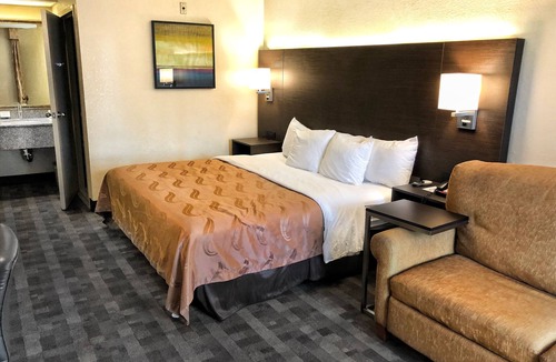 Riverside Hotel | Quality Inn Riverside near UCR and Downtown
