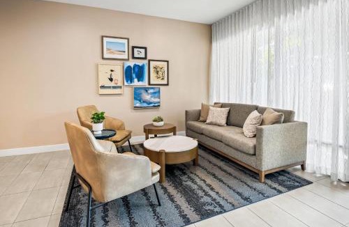 Hermosa Beach Hotel | Quality Inn & Suites Hermosa Beach