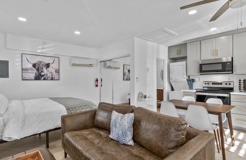 Quartz Hill Apartment | Quartz Hill Studio: Kitchen, TV, Washer/Dryer