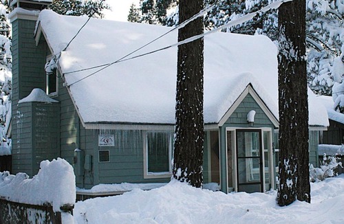 Al Tahoe House | Queens Cottage by Lake Tahoe Accommodations