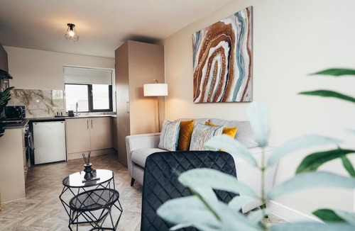 Barrow-on-Trent Apartment | Queensferry Collection - Residence 5