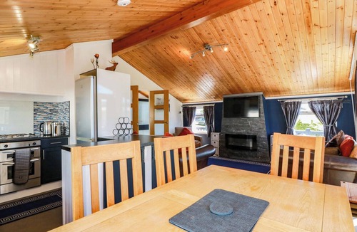 Southerness Cottage | QUEENSWAY QW1, country holiday cottage, with a garden in Southerness