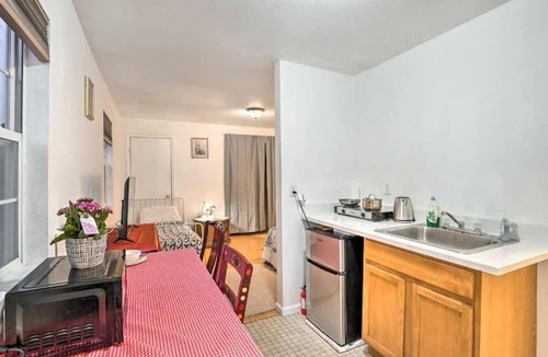 Dimond Apartment | Quiet garden cottage 15 min to UCB, SF, OAK