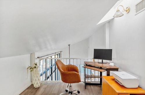 Studio City House | Quiet Mountain Home with Stunning Views near Universal Studios Hollywood