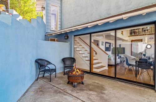 Studio City House | Quiet Mountain Home with Stunning Views near Universal Studios Hollywood