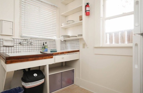 Piedmont Avenue Apartment | Quiet Oakland Studio Near Piedmont Ave