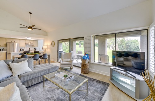Palm Desert Condo | Quiet Palm Desert Condo: Workspace & Pool Access!