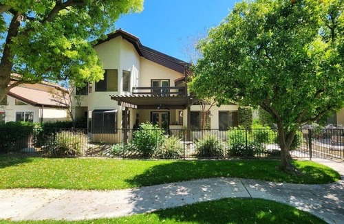 Greenacres House | Quiet Paradise in SW Bakersfield - Extended Stay