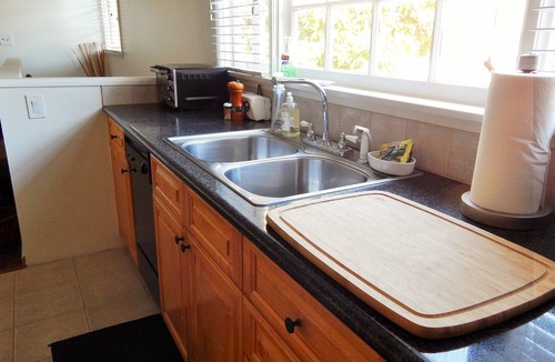 Valley Village Apartment | Quiet Valley Village, 1 BR, 1 BA, apartment, located near Universal & Hollywood