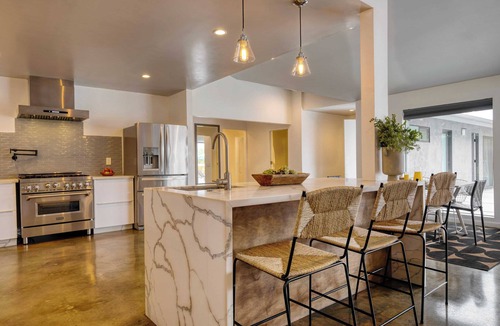 La Quinta Cottage | Quinta Green by Avantstay Modern Home w/Pool, Spa & Golf Course!