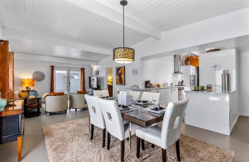 Racquet Club Estates Villa | R & R Rendezvous by ACME House Company