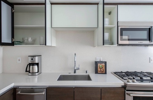 Westwood Apartment | Rad Westwood 1BR w/W/D, rooftop, walk to Century City by Blueground