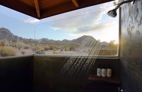 Panorama Heights Cabin | Radziner Modernist Cabin By Homestead Modern