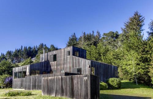 Sea Ranch House | Rainbow's End