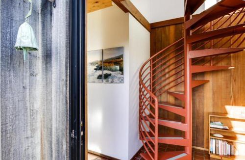 Sea Ranch House | Rainbow's End